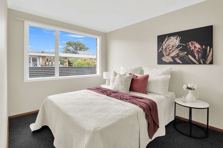 Photo of property in 2/84 Linton Street, West End, Palmerston North, 4410