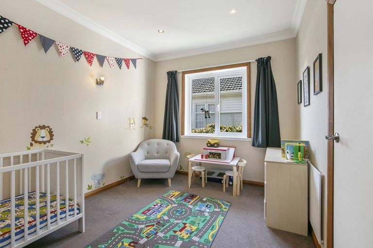 Photo of property in 27 Kingston Street, Boulcott, Lower Hutt, 5011