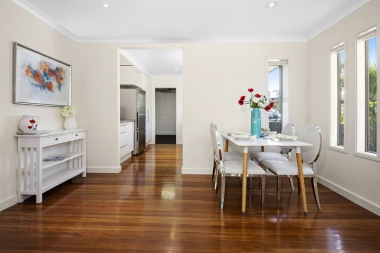 Photo of property in 1/7 Pinero Place, Bucklands Beach, Auckland, 2014