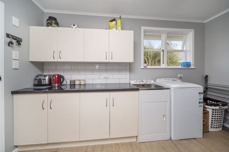 Photo of property in 10 Essex Street, Stratford, 4332