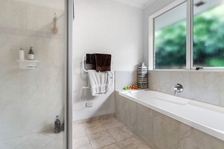 Photo of property in 77a Cape Hill Road, Pukekohe, 2120