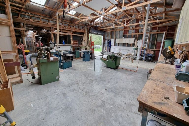 Photo of property in 81265 State Highway 2, Mangatainoka, Pahiatua, 4982