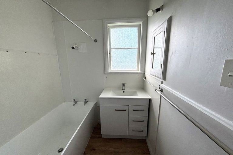 Photo of property in 14 Tika Street, Riccarton, Christchurch, 8041