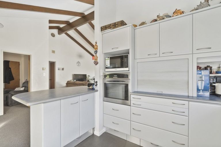 Photo of property in 8 Homestead Place, Glenview, Hamilton, 3206