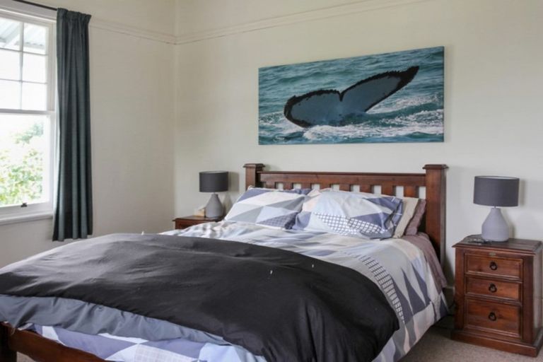 Photo of property in 144a Waikawa Road, Picton, 7220