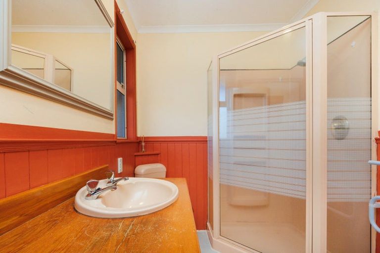 Photo of property in 392 Ruahine Street, Terrace End, Palmerston North, 4410