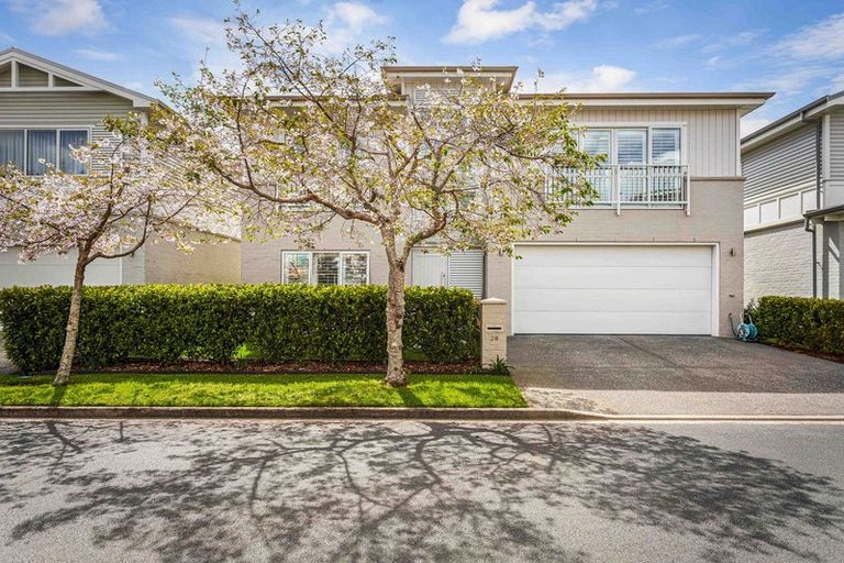 Photo of property in 20 Kensington Drive, Orewa, 0931