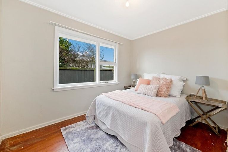 Photo of property in 49 Boston Avenue, Hornby, Christchurch, 8042