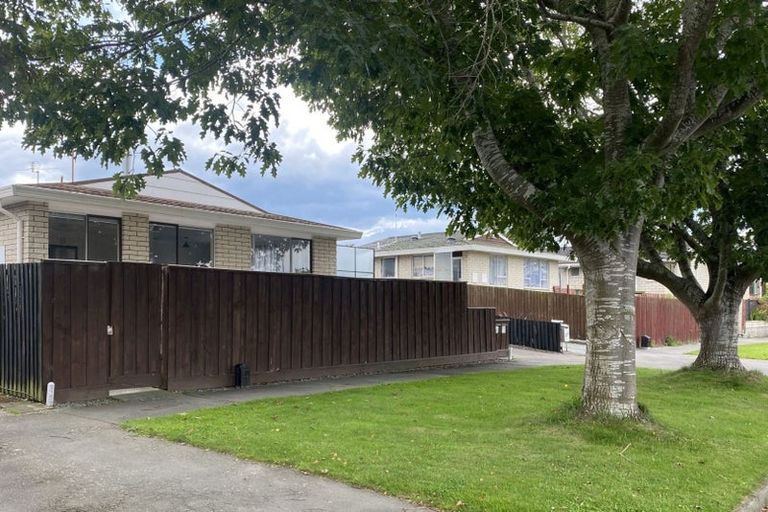 Photo of property in 1/21 Salford Avenue, Redwood, Christchurch, 8051