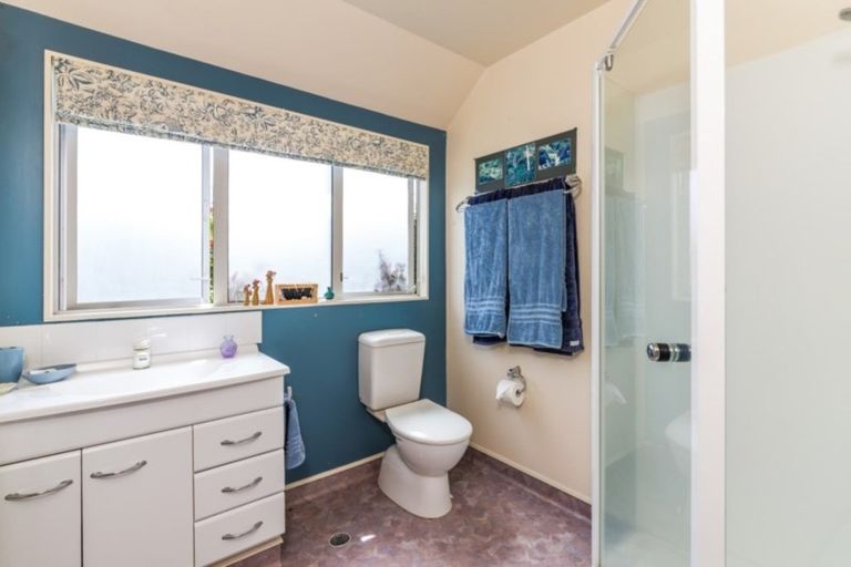 Photo of property in 6 Mahuta Road, Waitahanui, Taupo, 3378