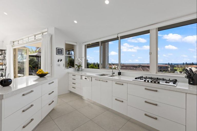 Photo of property in 29 The Ritz, Orewa, 0931