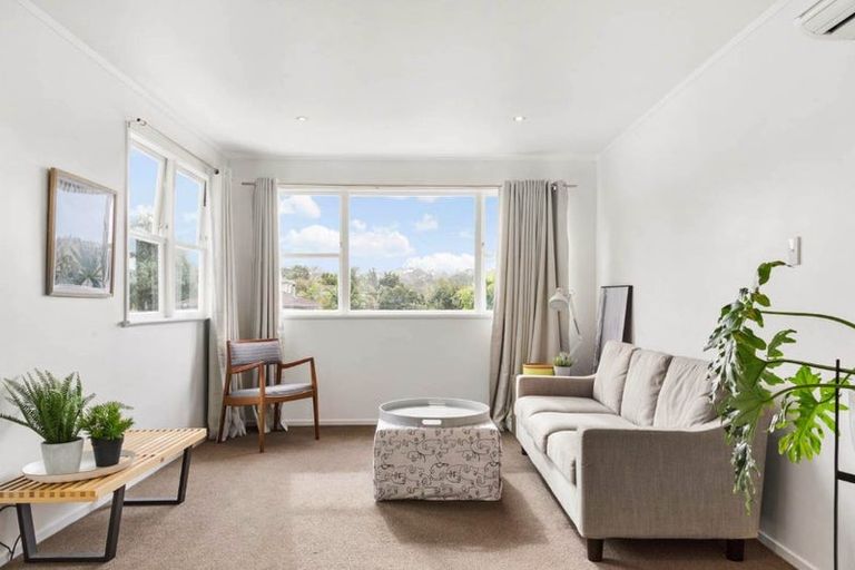 Photo of property in 75a Vandeleur Avenue, Birkdale, Auckland, 0626