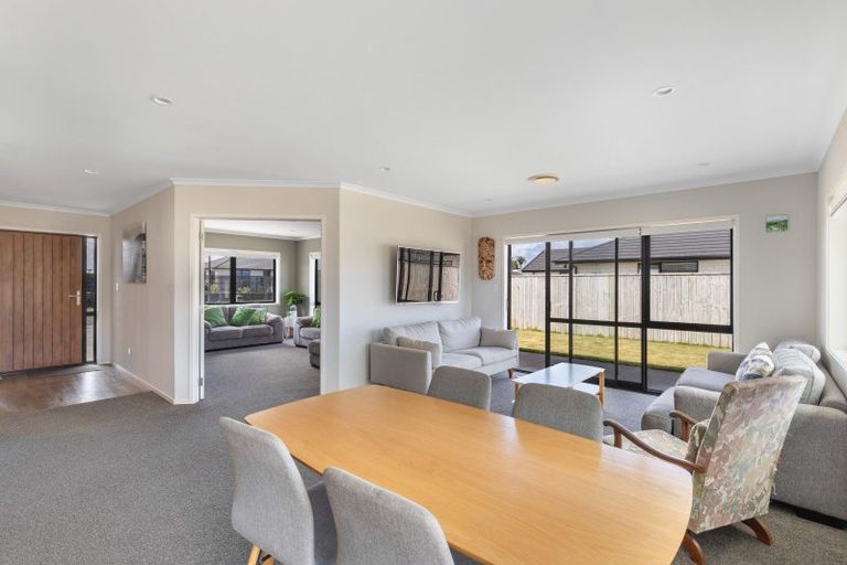 Photo of property in 21 Longstaff Drive, Bell Block, New Plymouth, 4312