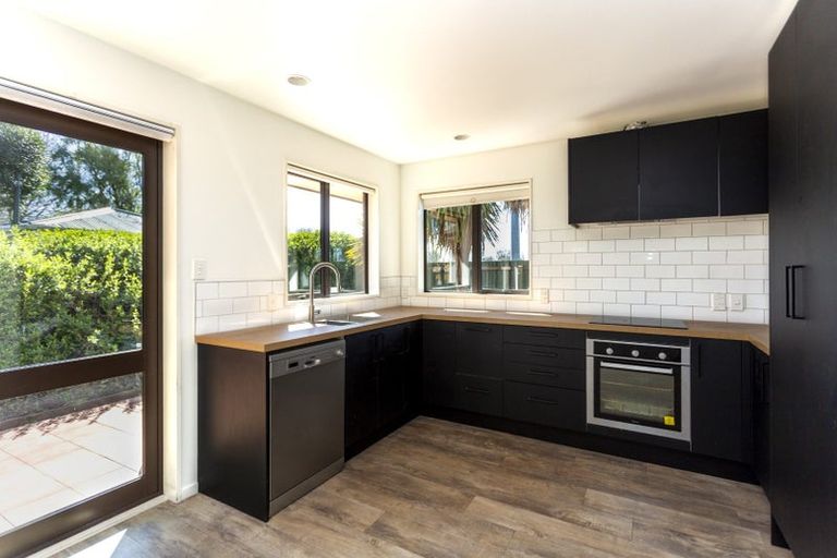 Photo of property in 51b Middleton Road, Upper Riccarton, Christchurch, 8041