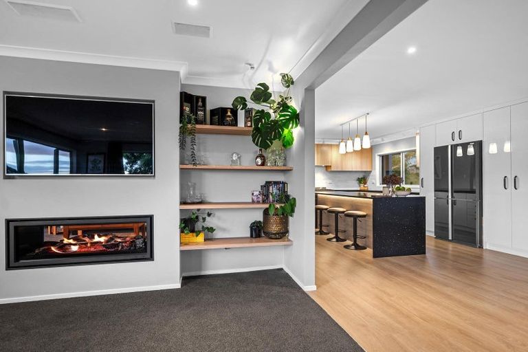 Photo of property in 44 Blackbridge Road, Dairy Flat, Albany, 0794