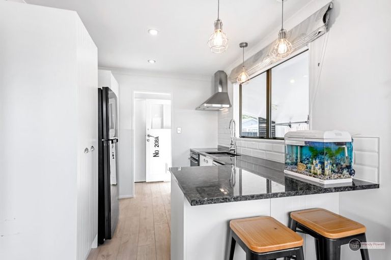 Photo of property in 208a California Drive, Totara Park, Upper Hutt, 5018