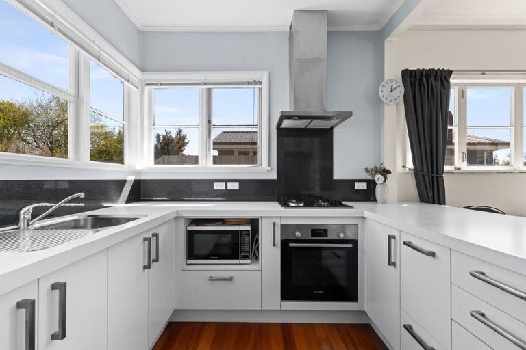 Photo of property in 407 Awatea Street, Akina, Hastings, 4122