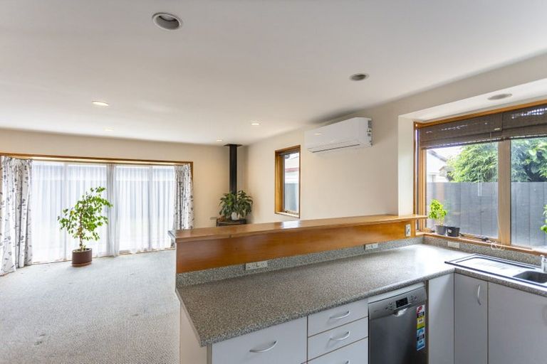 Photo of property in 2/48 Colwyn Street, Bryndwr, Christchurch, 8053