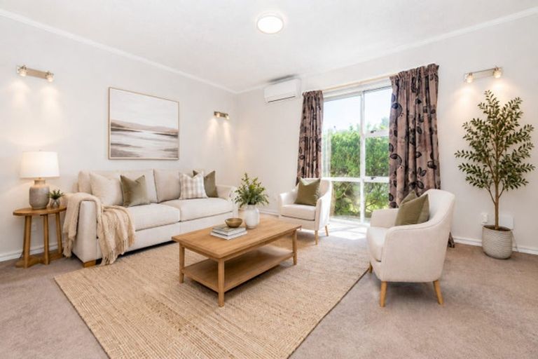 Photo of property in 38 Norfolk Crescent, Otaki Beach, Otaki, 5512