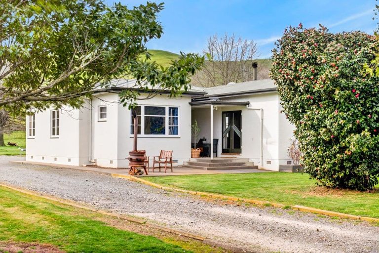Photo of property in 326 Kawera Road, Pukehamoamoa, Hastings, 4179