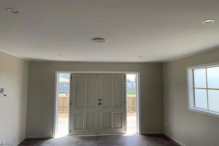 Photo of property in 26 West Coast Road, Te Kopuru, 0371