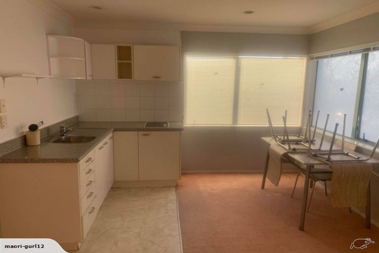 Photo of property in 123 Hobsonville Road, West Harbour, Auckland, 0618