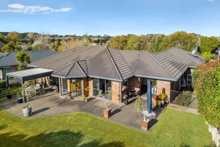 Photo of property in 36 Sunny Crescent, Huapai, Kumeu, 0810