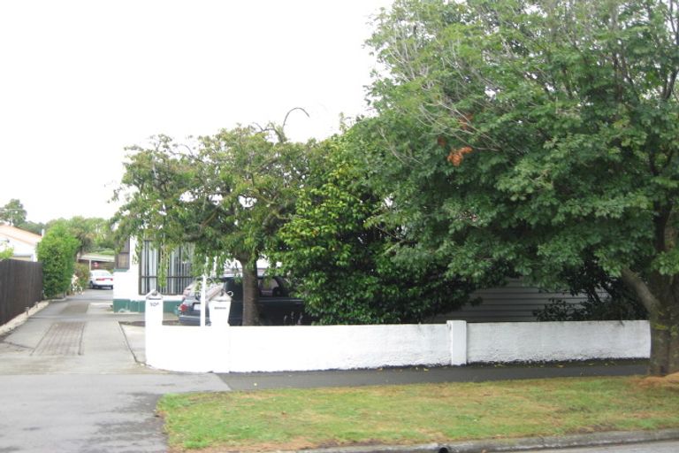 Photo of property in 2/10 Mcbratneys Road, Dallington, Christchurch, 8061