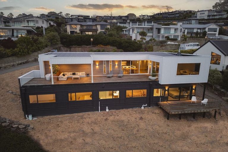 Photo of property in 13 Saint Remy Lane, Redcliffs, Christchurch, 8081