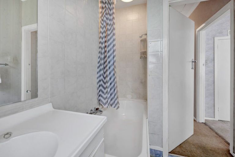 Photo of property in 11 Denmark Terrace, Midhirst, Stratford, 4394