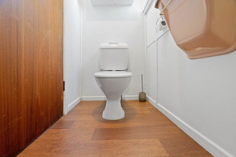 Photo of property in 9 Cross Street, Coalgate, 7673