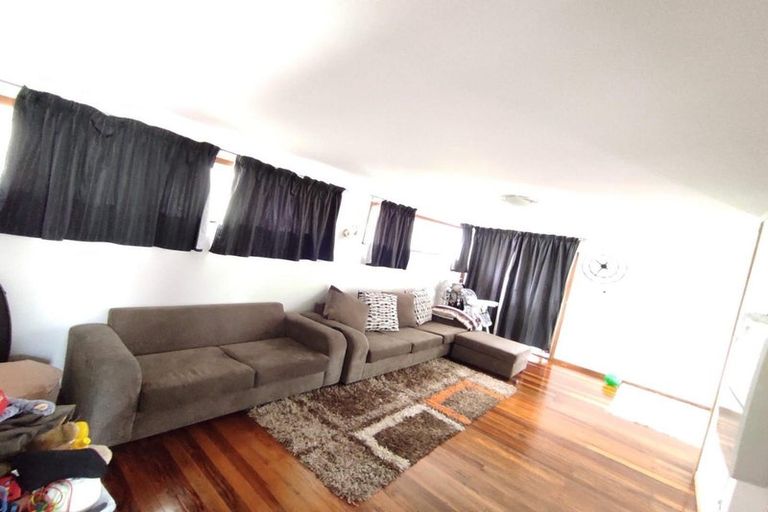 Photo of property in 57b Hepburn Road, Glendene, Auckland, 0602