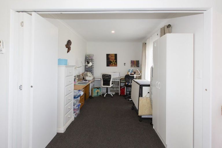 Photo of property in 3 Tua Tua Place, Baylys Beach, Dargaville, 0377