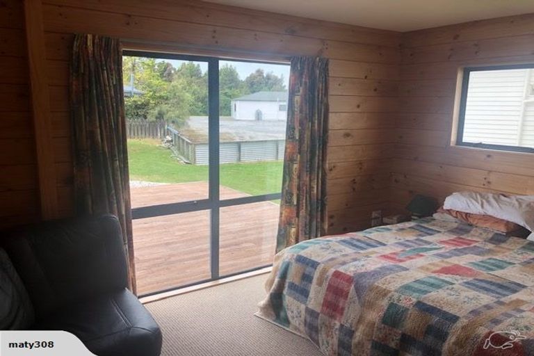 Photo of property in 11 Pauareka Road, Haast, 7886