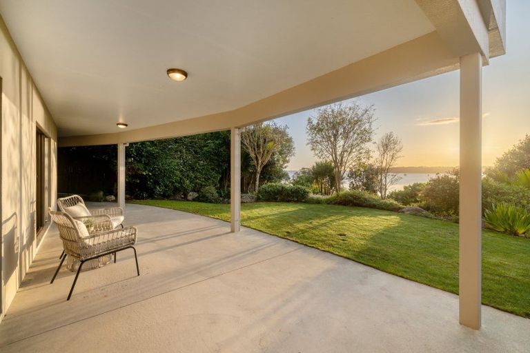 Photo of property in 17 Tinopai Drive, Omokoroa, 3114