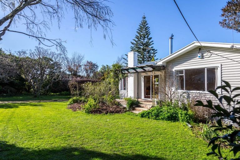 Photo of property in 11 Kenward Crescent, Featherston, 5710