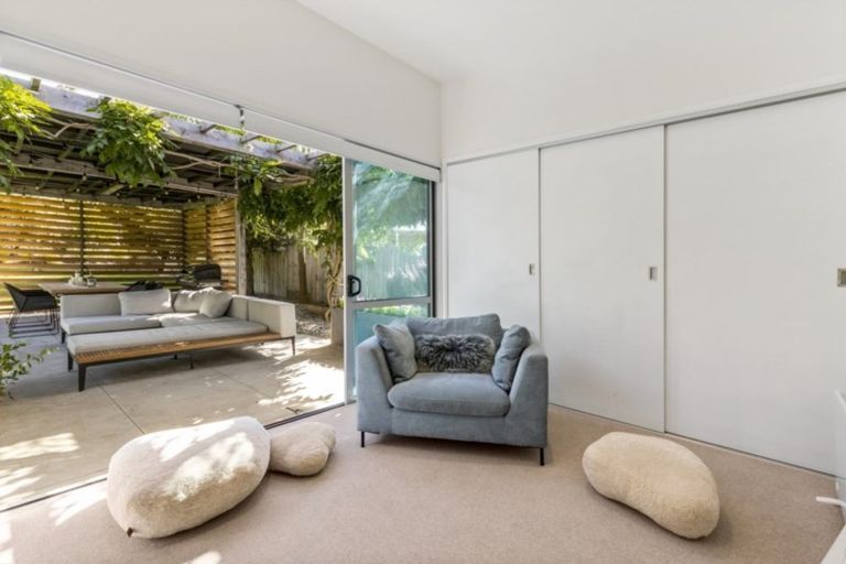 Photo of property in 26 Quill Street, Lake Hayes, Queenstown, 9304