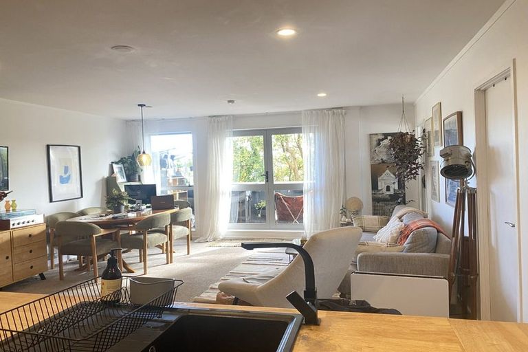 Photo of property in 325/26 Morningside Drive, Morningside, Auckland, 1025