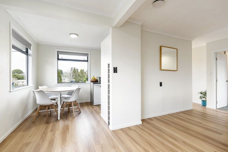 Photo of property in 209a Frankley Road, Frankleigh Park, New Plymouth, 4310