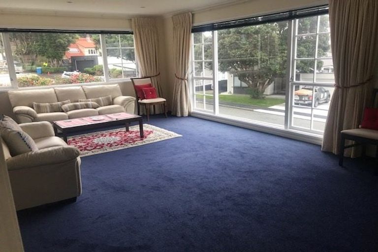 Photo of property in 12 Burnham Street, Seatoun, Wellington, 6022
