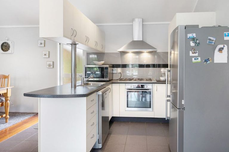 Photo of property in 403 Whangaparaoa Road, Stanmore Bay, Whangaparaoa, 0932