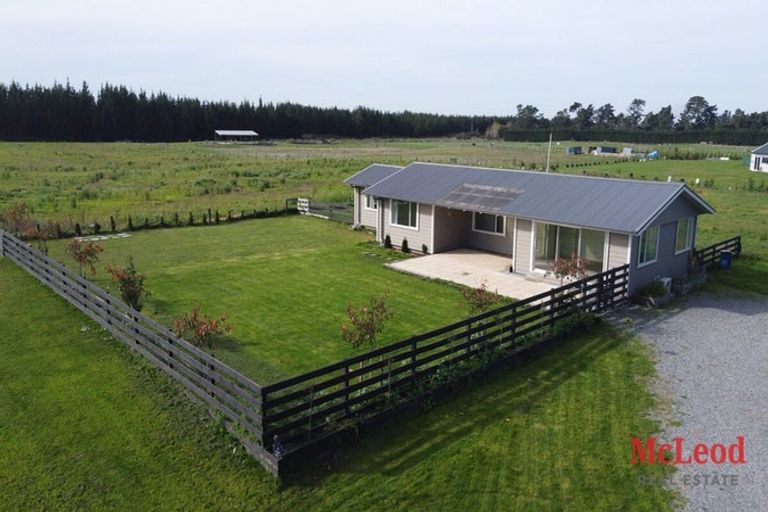 Photo of property in 11 Acton Road, Rakaia, 7781