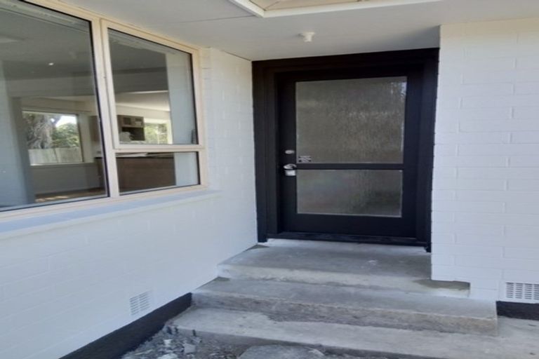 Photo of property in 42 Orrick Crescent, Avondale, Christchurch, 8061