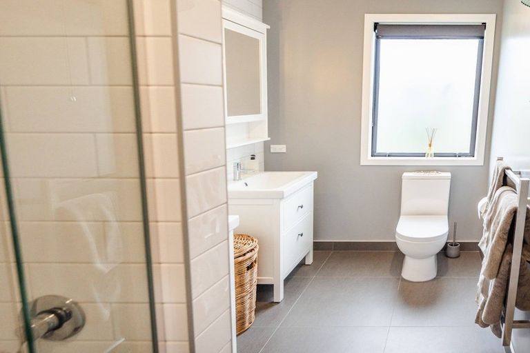 Photo of property in 42 Mcadam Drive, Jacks Point, Queenstown, 9371