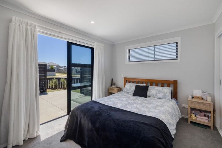 Photo of property in 2 Lion Place, Papamoa, 3118