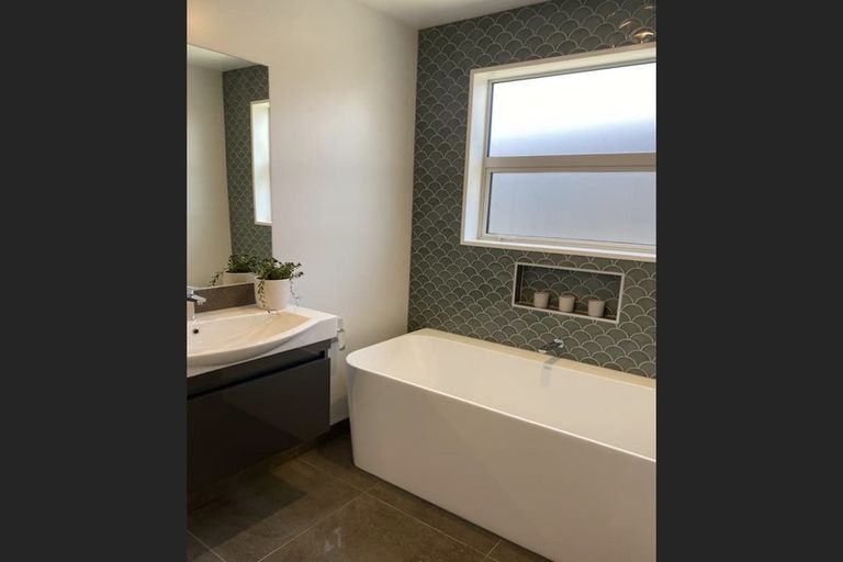 Photo of property in 6 John Raven Lane, Woodend, 7610