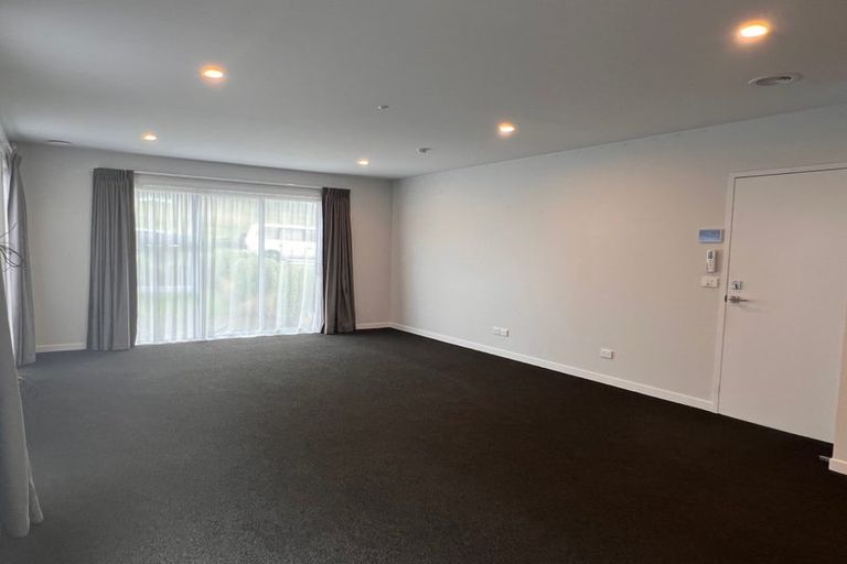 Photo of property in 38 Karearea Avenue, Kenepuru, Porirua, 5022