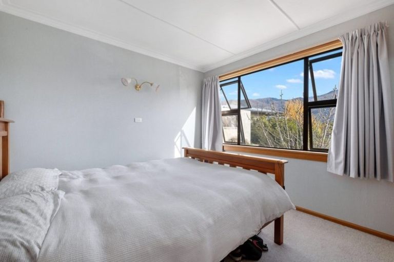 Photo of property in 63 Manuka Crescent, Wanaka, 9305