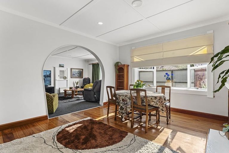 Photo of property in 219 Devon Street West, New Plymouth, 4310