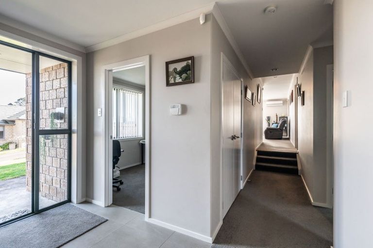 Photo of property in 12 Cabourne Drive, Glenview, Hamilton, 3206